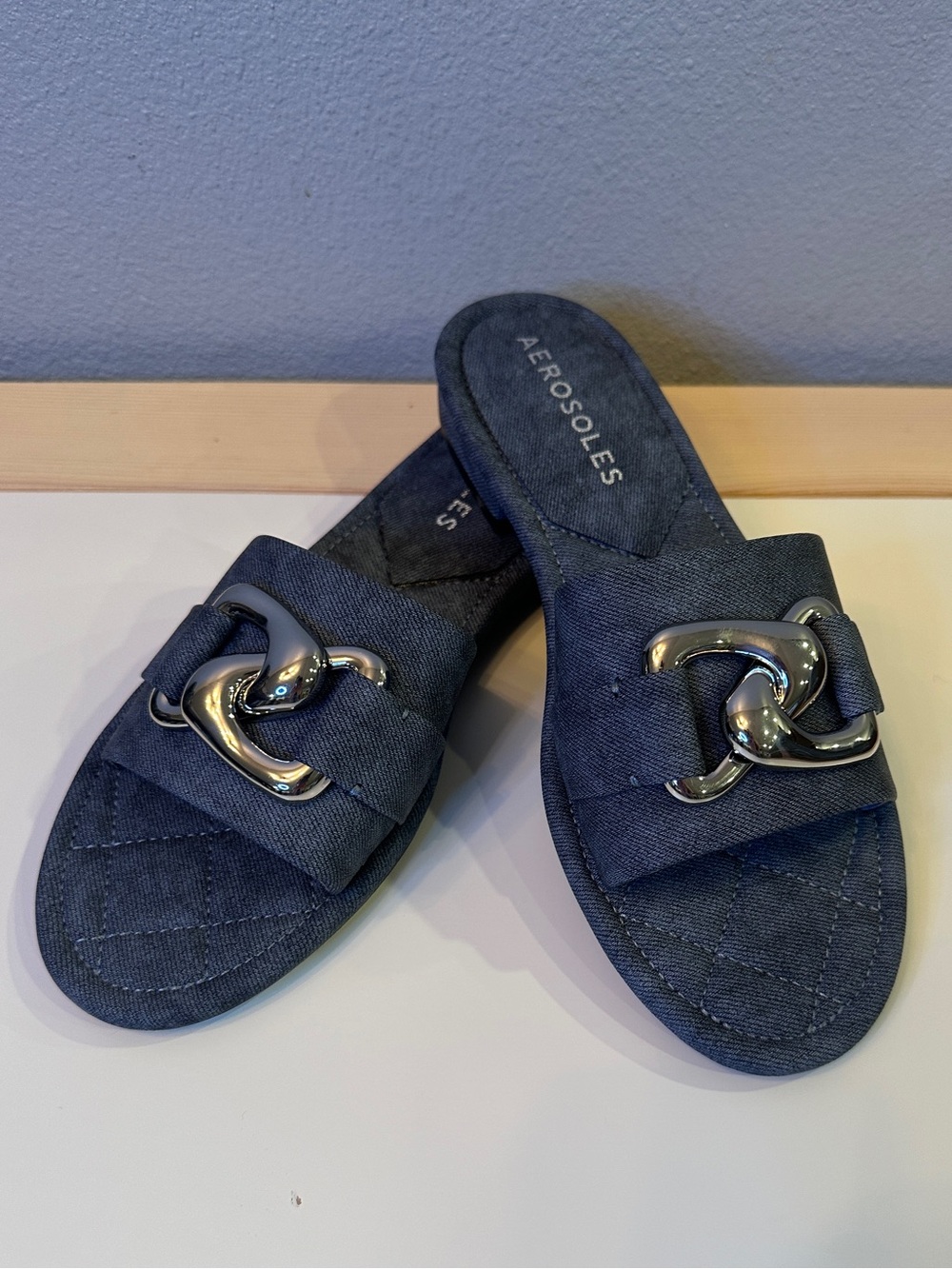 Aerosoles Denim Chain Slide Sandals – Women’s Size 9.5